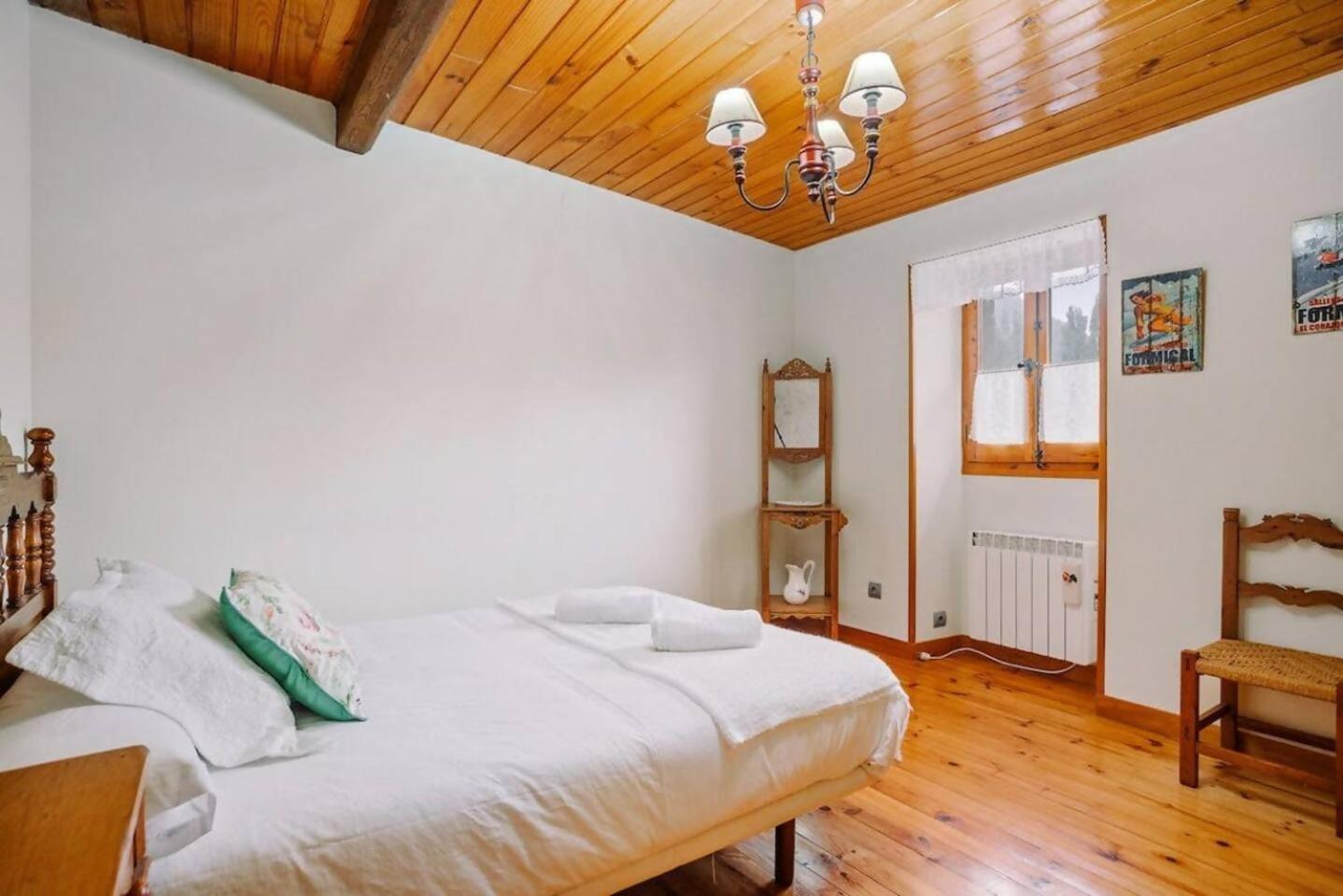 Casa Rural Arix ซาเยนต์ เด กาเยโก ภายนอก รูปภาพ